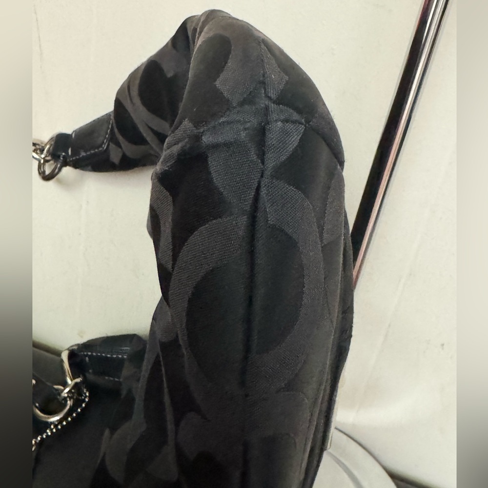 Authentic Coach Signature Nylon Shoulder Bag - Picture 5 of 14